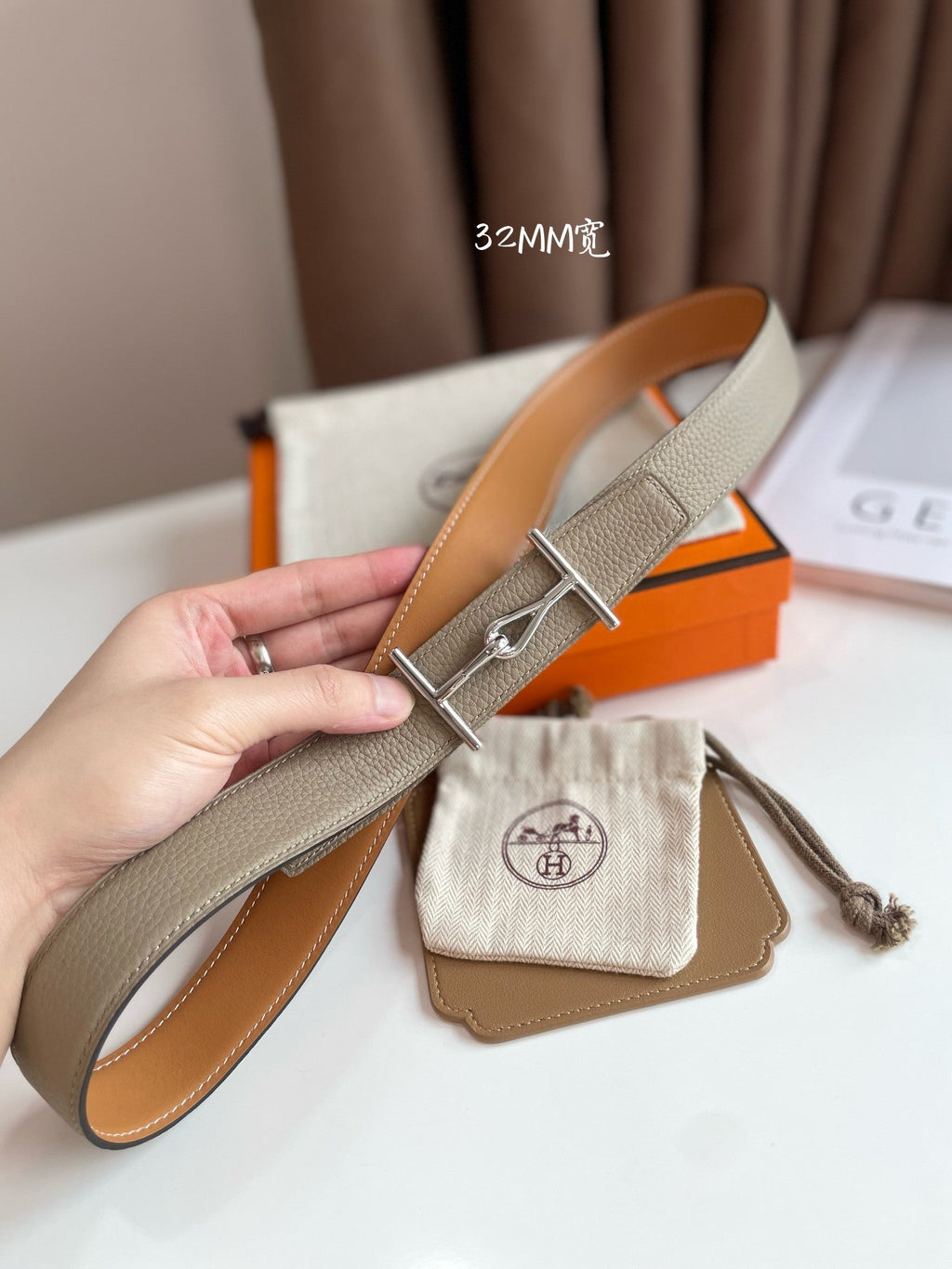 JUMBO BELT SILVER BUCKLE & REVERSIBLE CAMEL BROWN AND ORANGE LEATHER STRAP 32MM
