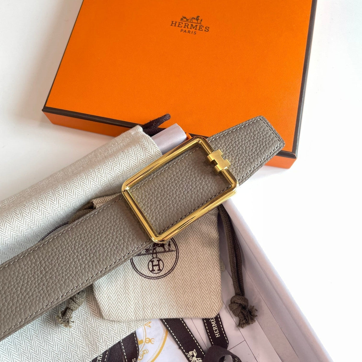 TUBE H BELT BUCKLE & REVERSIBLE KHAKI BROWN AND BLACK LEATHER STRAP 38MM GOLD HARDWARE