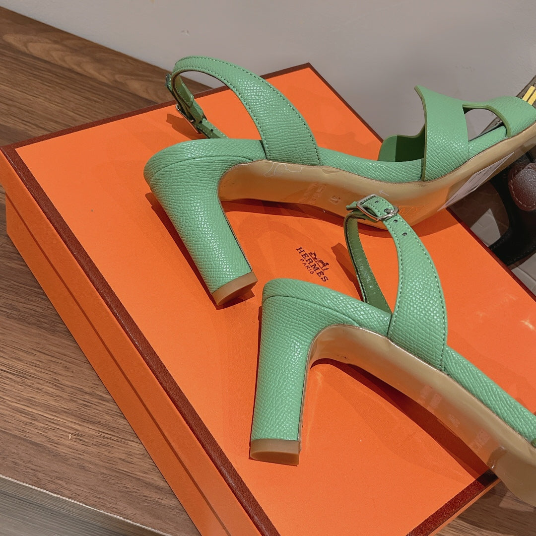 HOLY 75 SANDAL IN GREEN MINT GRAINED CALFSKIN