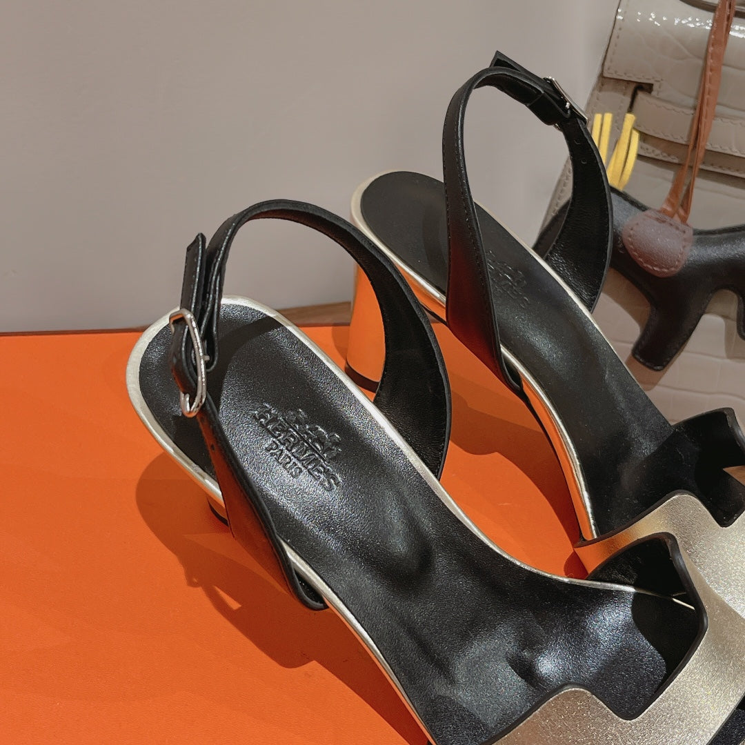 HOLY 75 SANDAL IN OLD GOLD CALFSKIN