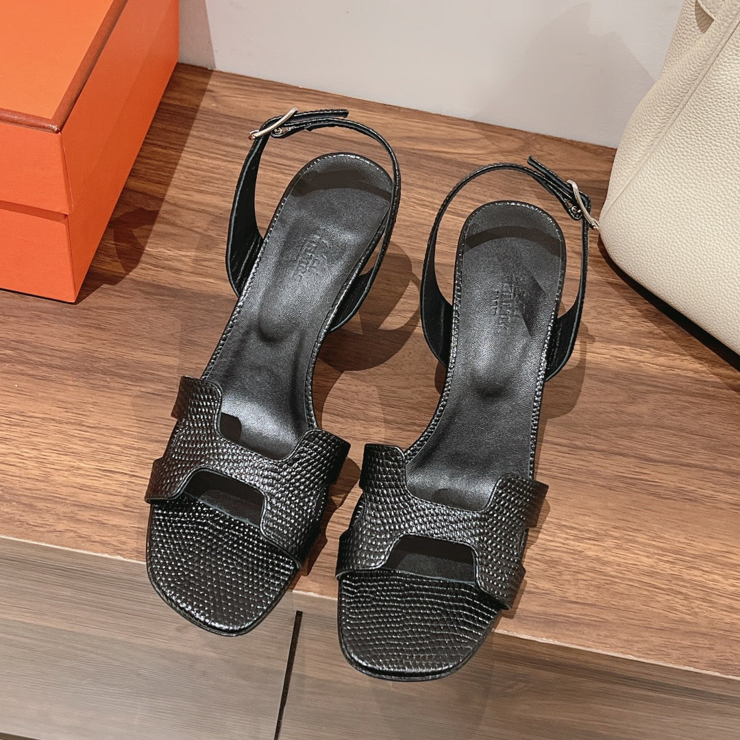 HOLY 75 SANDAL IN BLACK GRAINED CALFSKIN