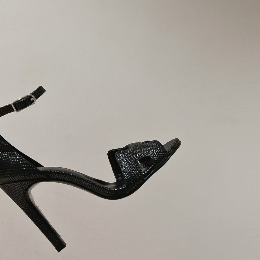 PREMIERE 115 SANDAL IN BLACK GRAINED CALFSKIN
