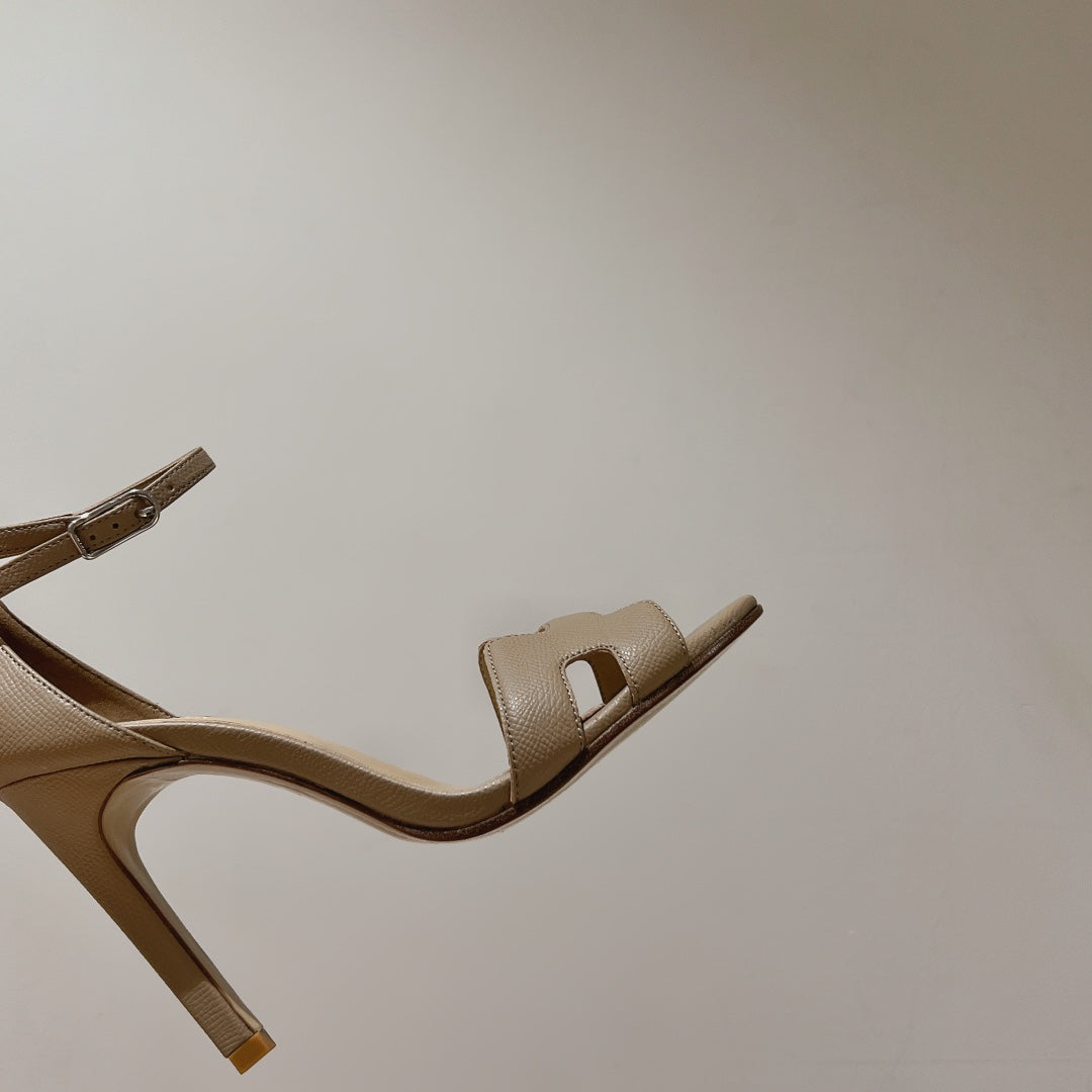 PREMIERE 115 SANDAL IN SAND BROWN CALFSKIN