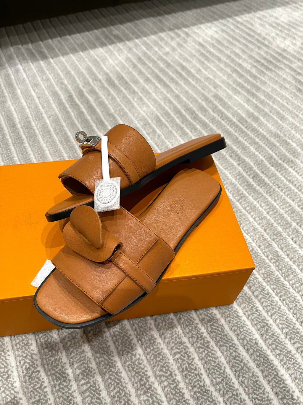 GABRIEL SANDAL CARAMEL CALFSKIN