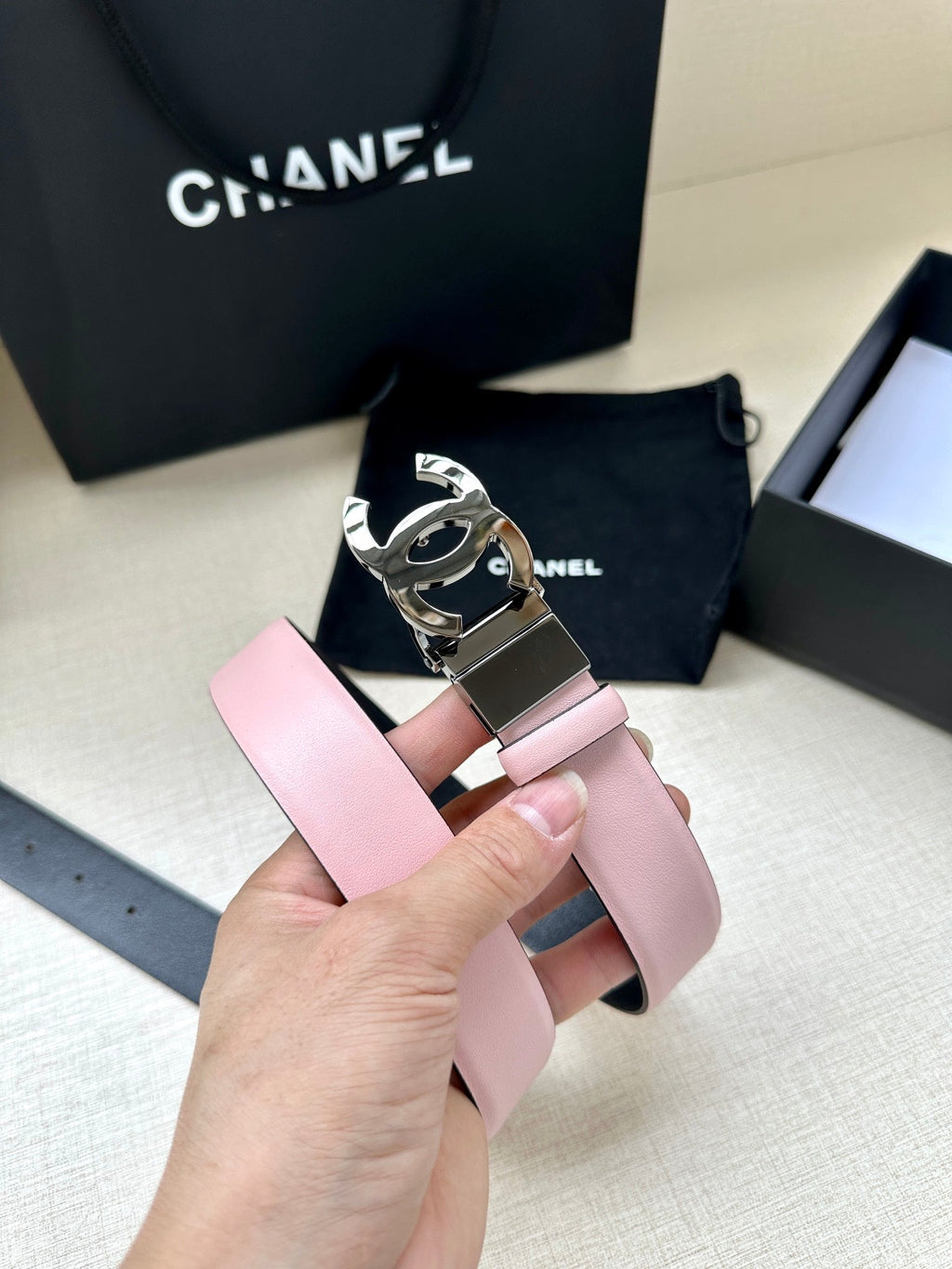 CC 30MM BELT IN LIGHT PINK AND BLACK CALFSKIN WITH SILVER HARDWARE