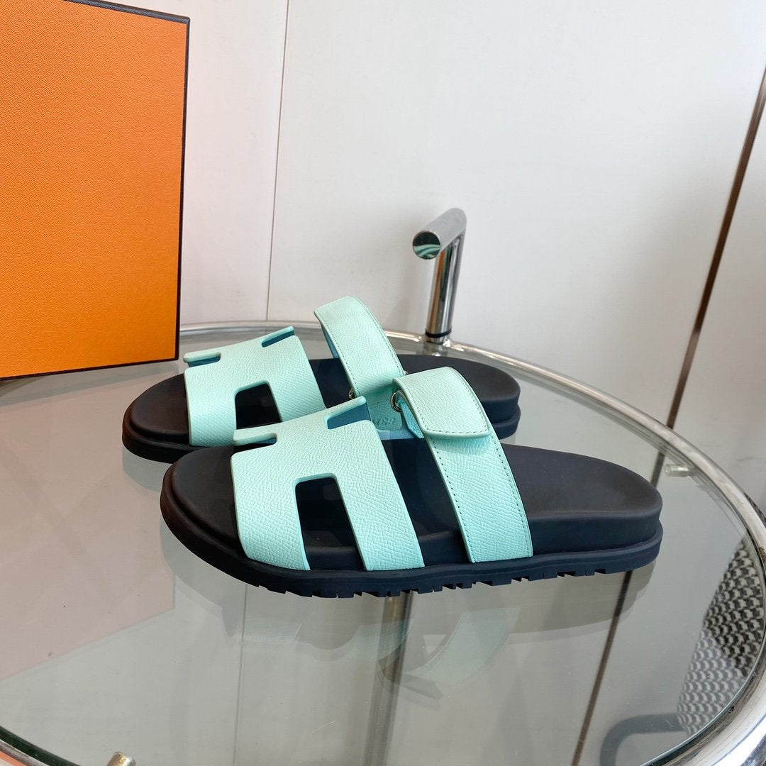 CHYPRE EPSOM Sandal Light Tiffany Leather