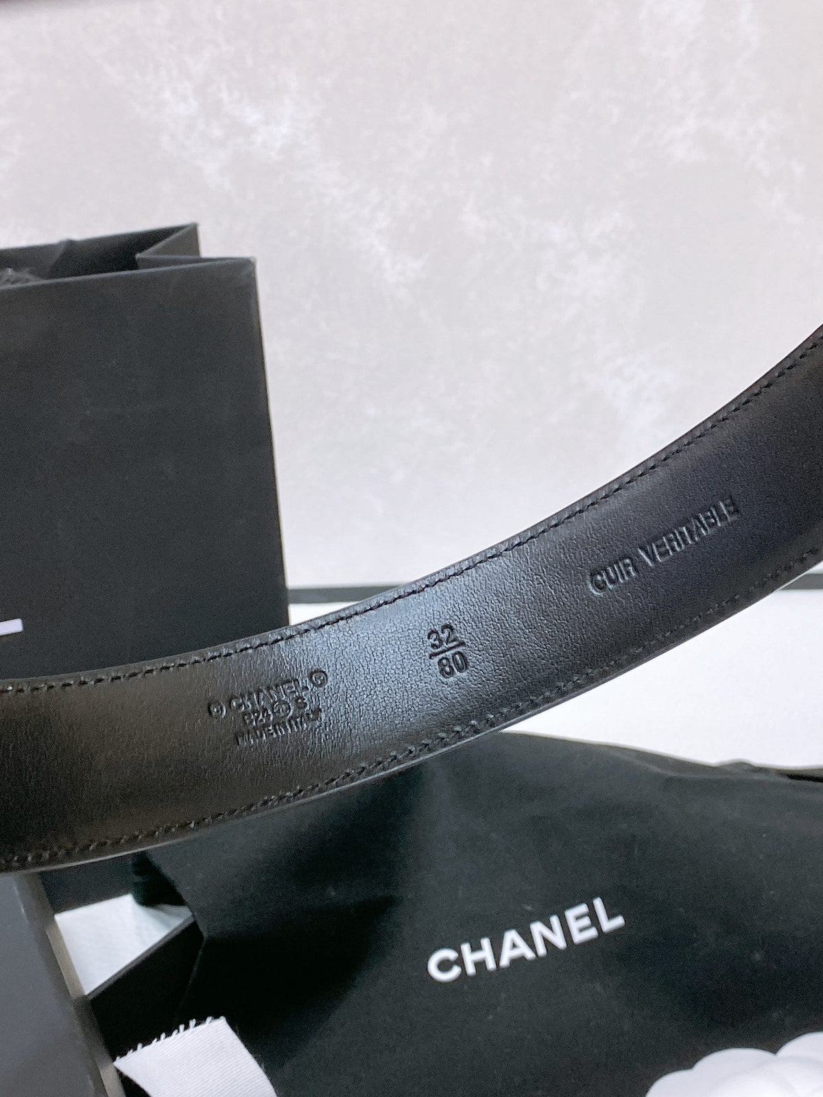 CC 30MM BELT IN BLACK EMBROIDERED CALFSKIN WHITE MIX BLACK METAL LOGO GOLD HARDWARE