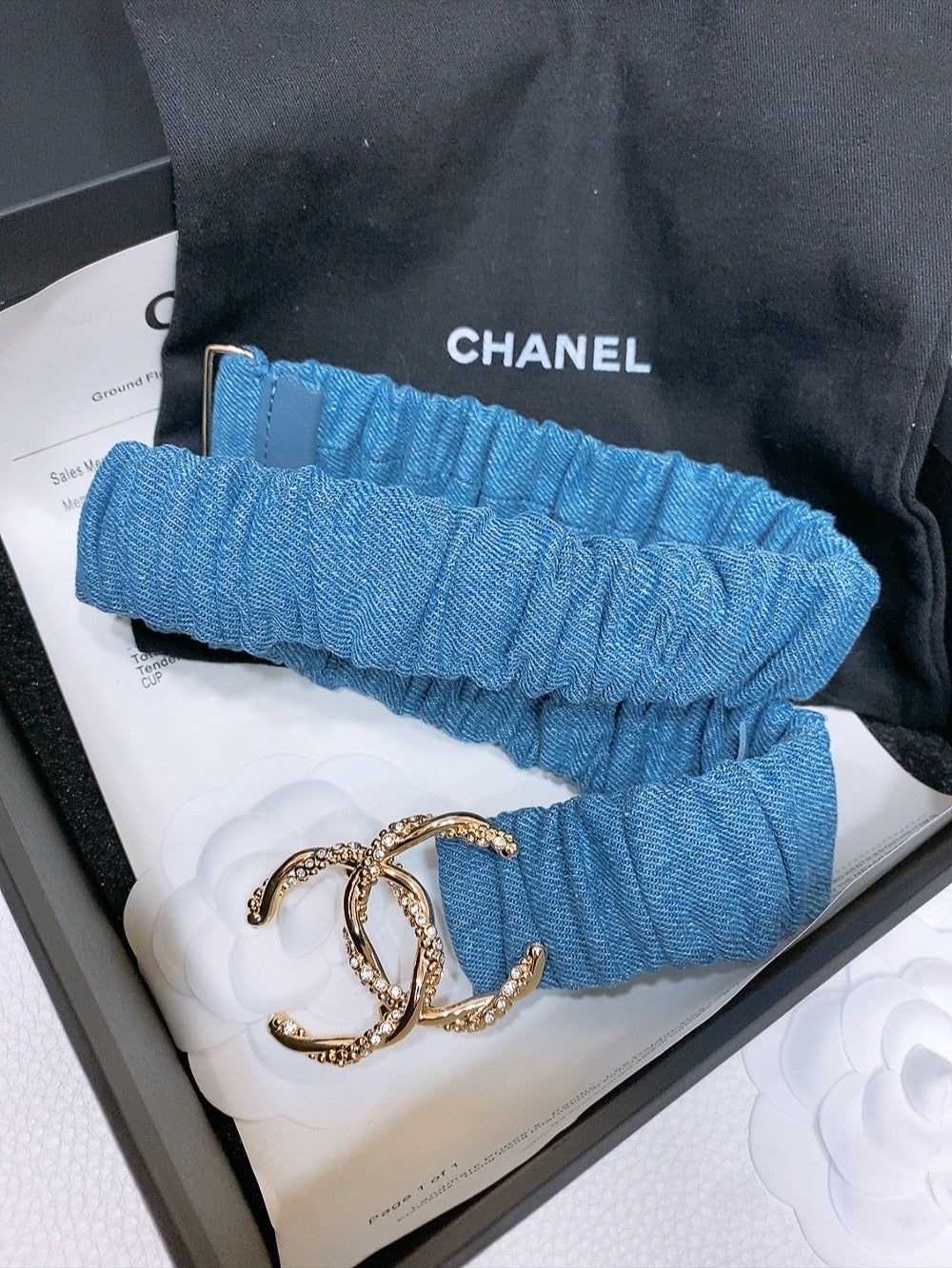 DOUBLE C ELASTIC BELT 30MM IN BLUE DENIM GOLD CRYSTAL BUCKLE