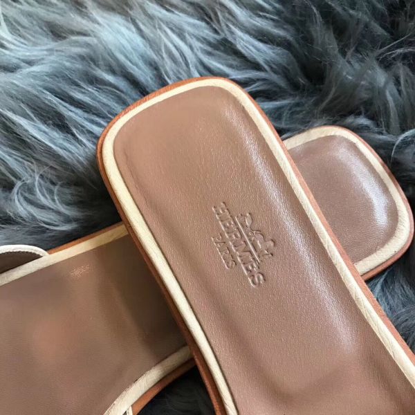 HERM Oran Sandals In Beige Ostrich Leather