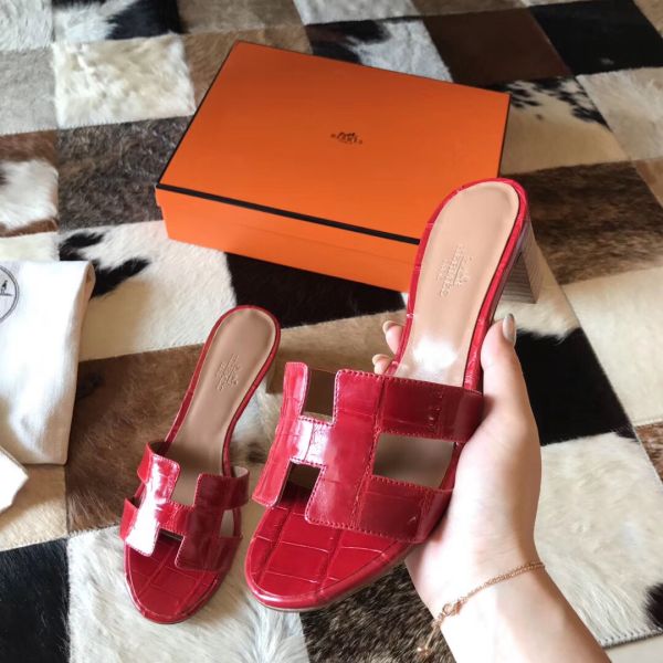 HERM Oasis Sandals In Red Shiny Niloticus Crocodile
