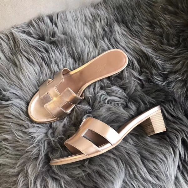 HERM Oasis Sandals In Champagne Swift Leather
