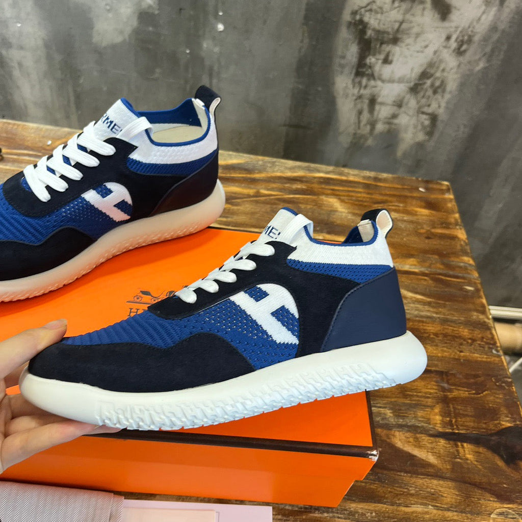 HERM Sneakers