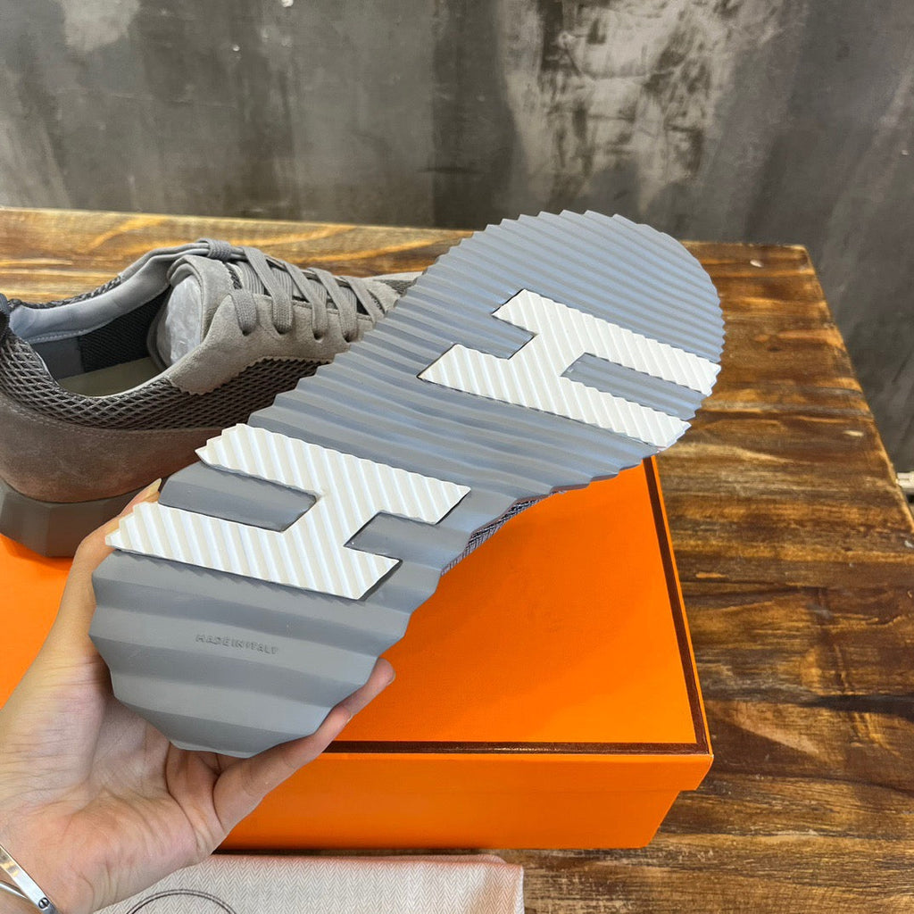HERM Sneakers