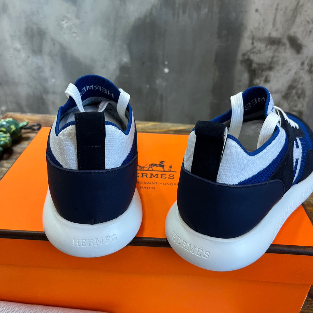 HERM Sneakers