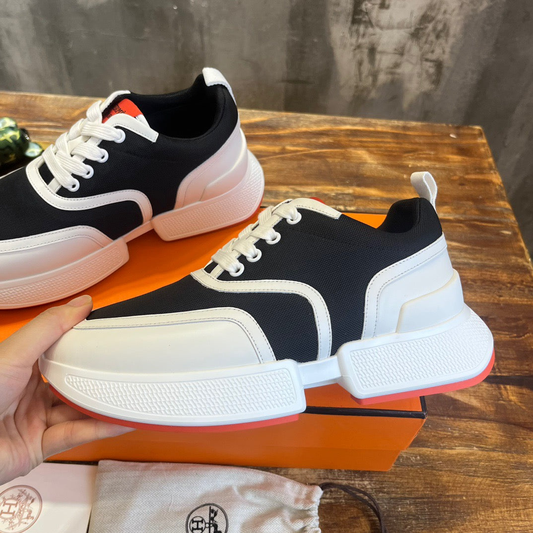 HERM Sneakers