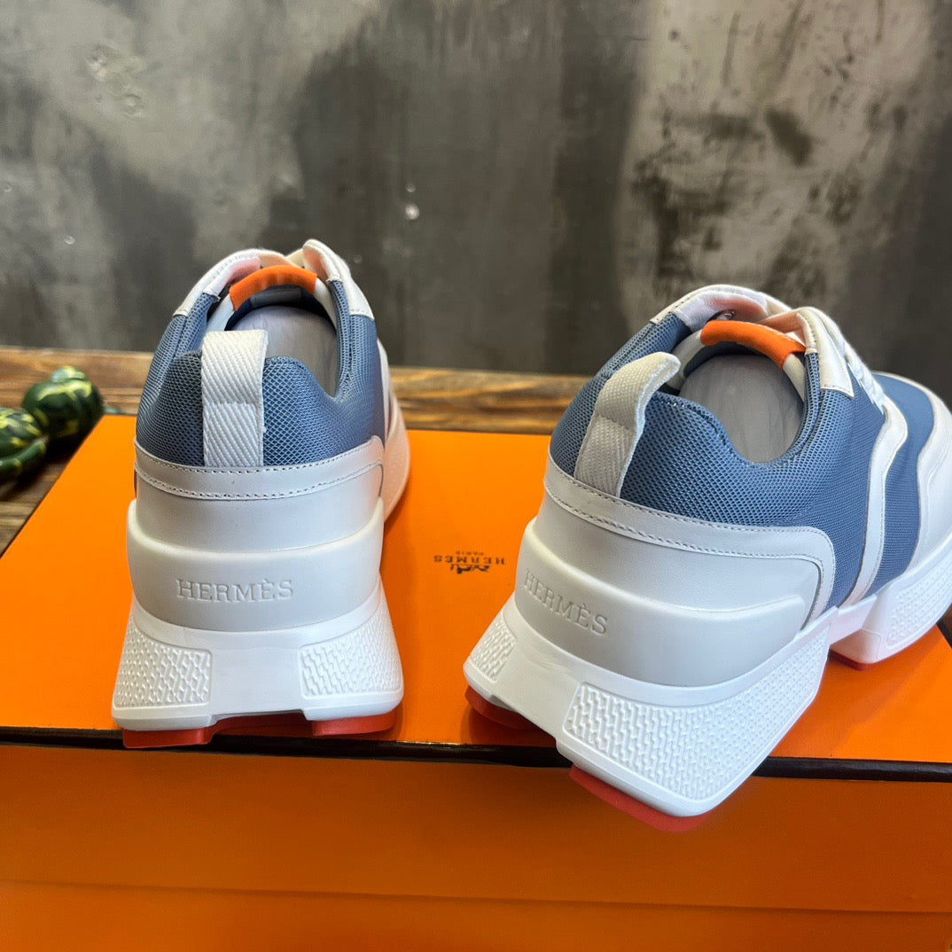 HERM Sneakers