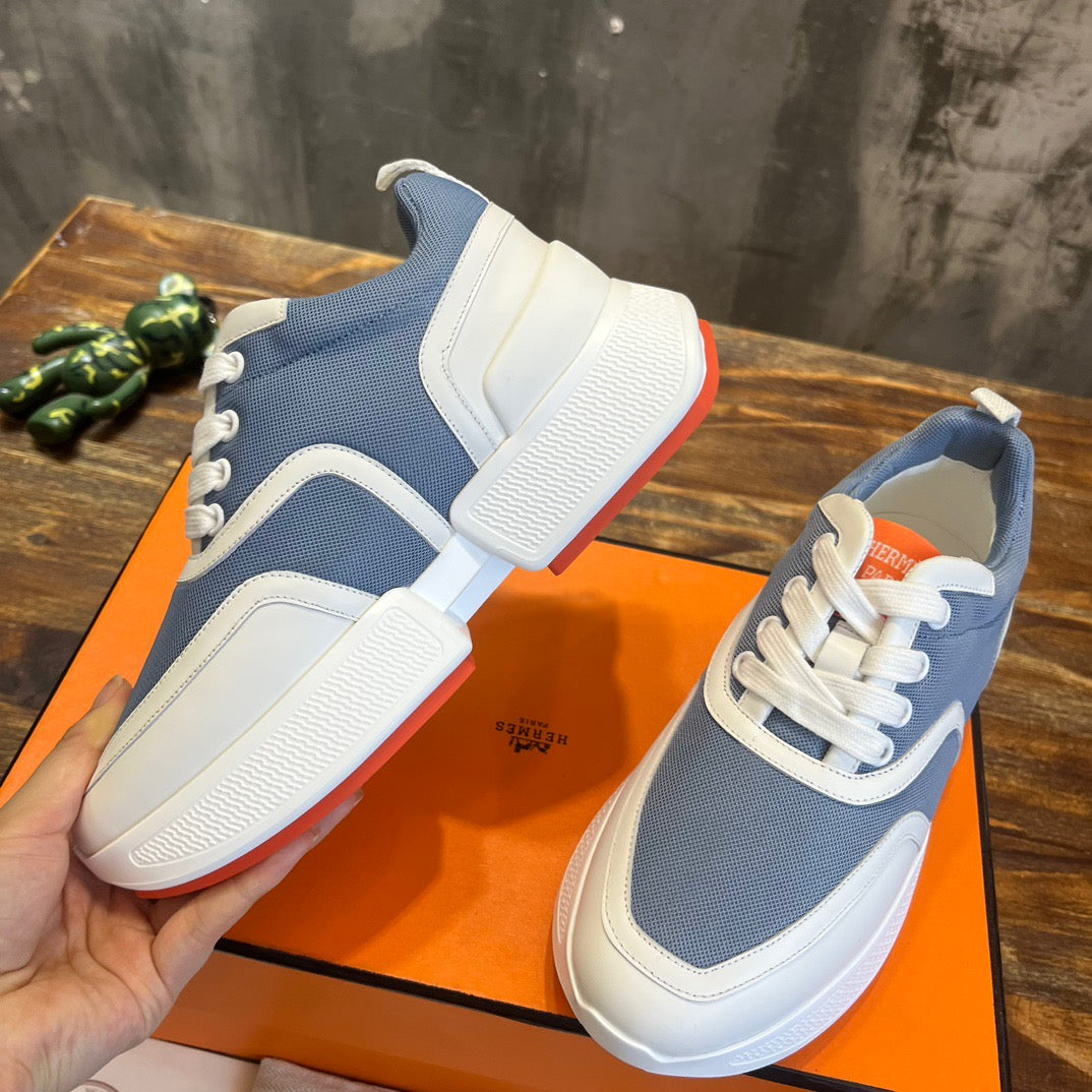HERM Sneakers