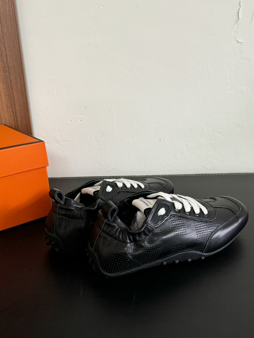 SKATEBOARD SHOES BLACK CALFSKIN