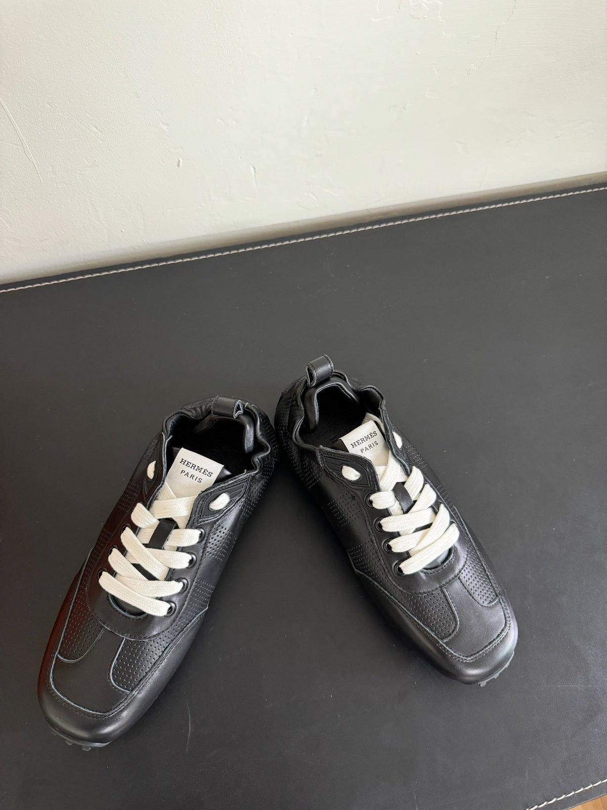 SKATEBOARD SHOES BLACK CALFSKIN