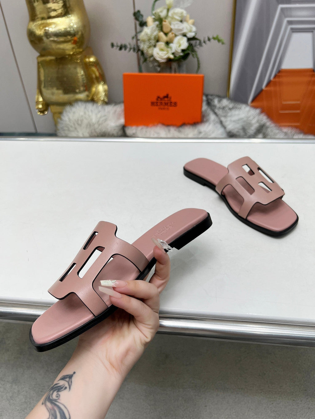 FLATFORM SANDAL LIGHT PINK CALFSKIN