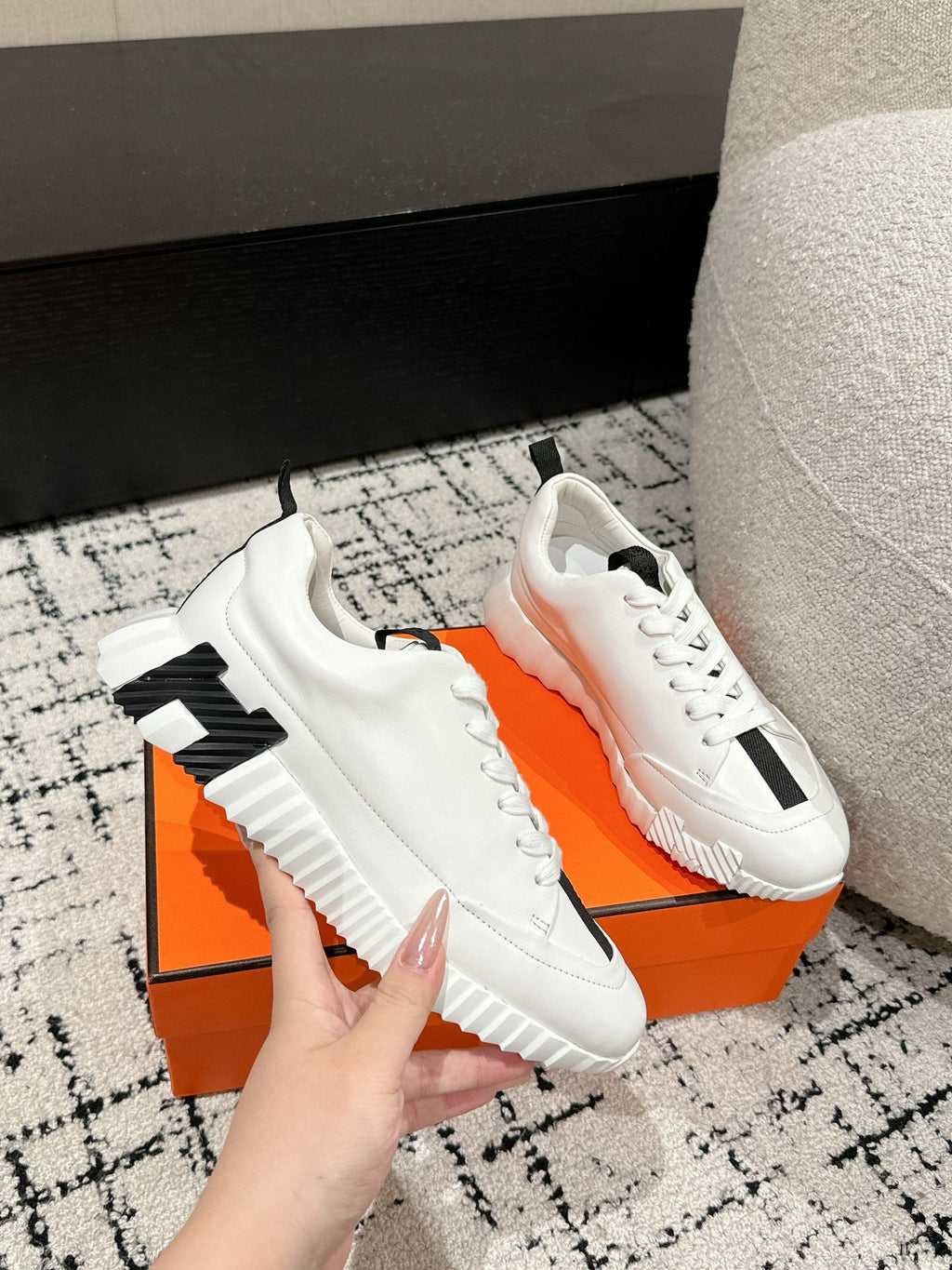 BOUNCING SNEAKER IN WHITE MIX BLACK CALFSKIN