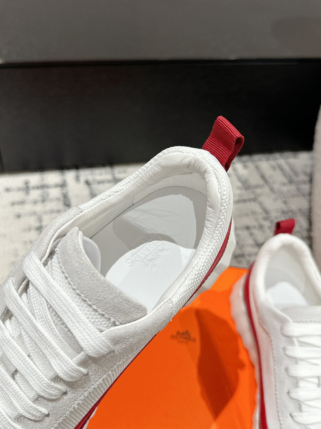 BOUNCING SNEAKER IN WINE RED CALFSKIN AND WHITE FABRIC