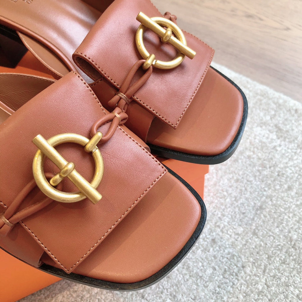 ILOT 45 SANDAL CARAMEL CALFSKIN