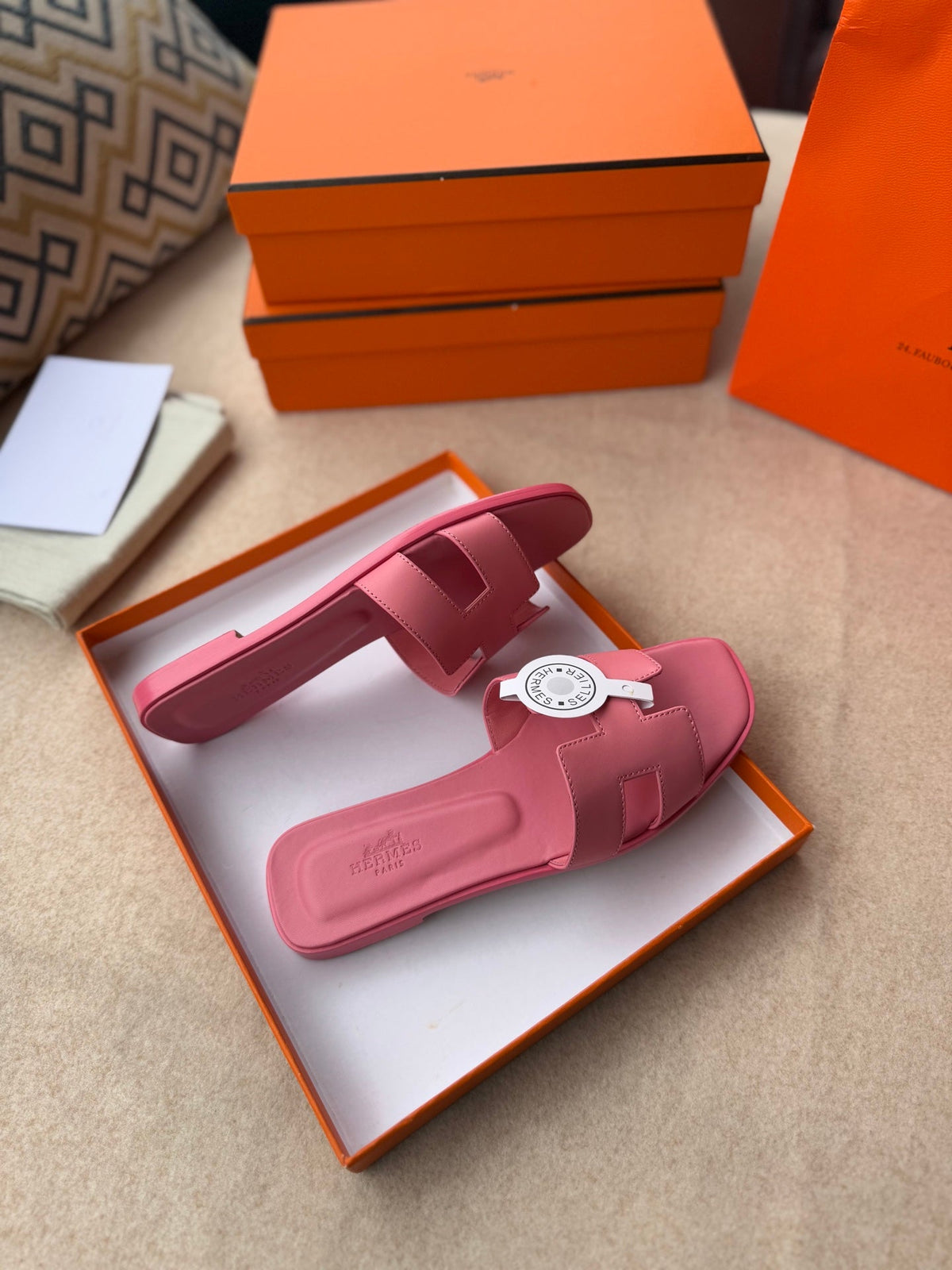 0RAN SANDALS IN ROSE PINK CALFSKIN