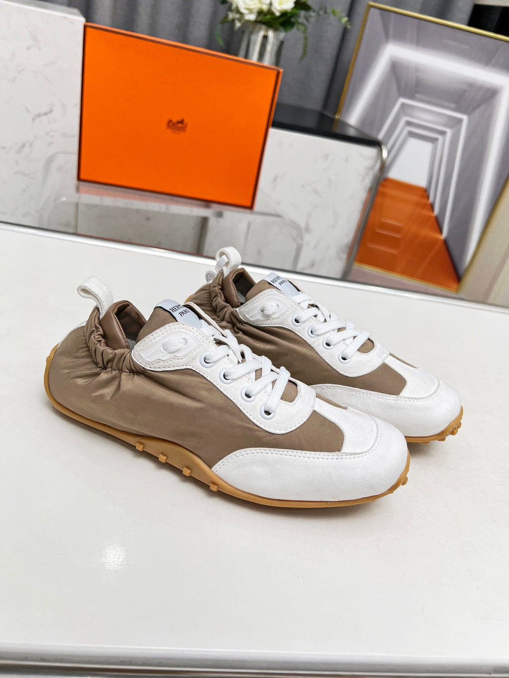 SKATEBOARD SHOES BROWN MIX WHITE SUEDE