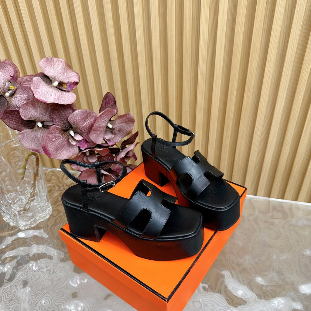 JAM 30 SANDAL IN BLACK CALFSKIN