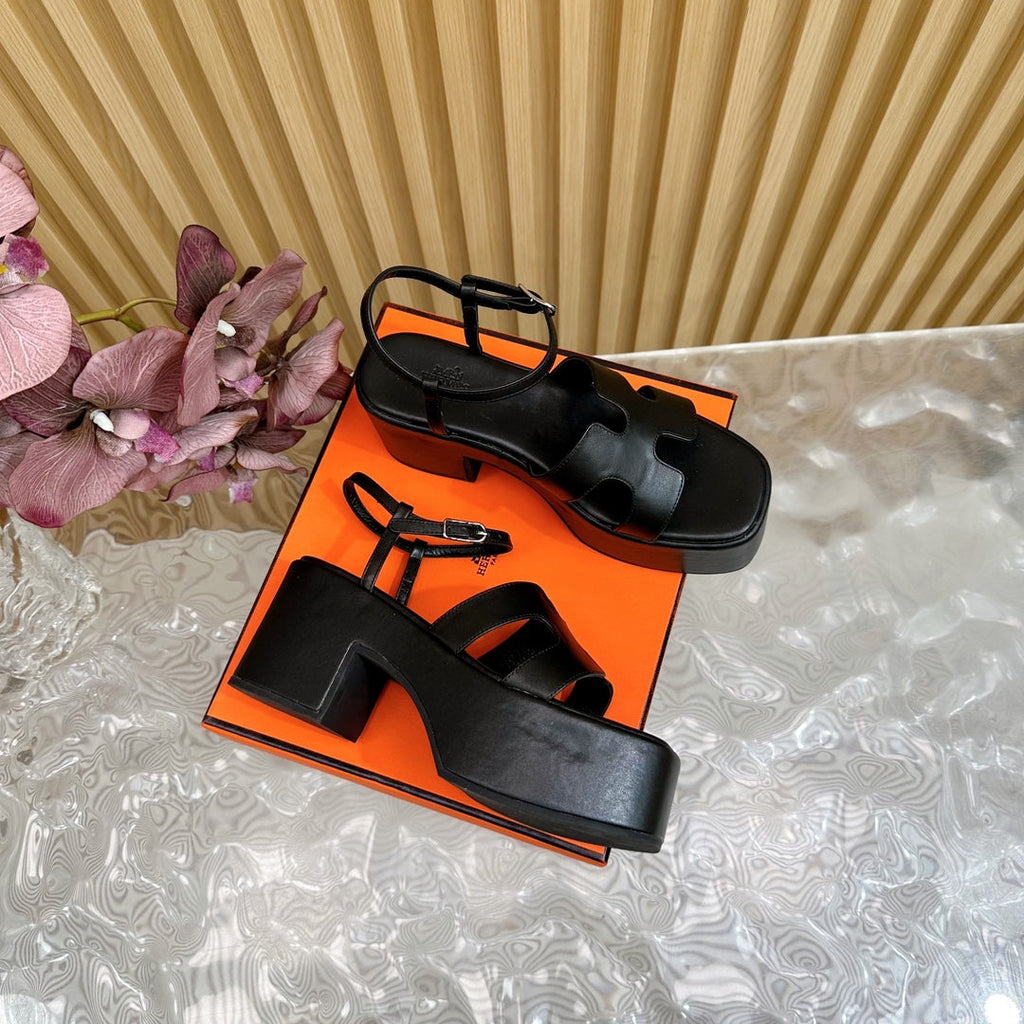 JAM 30 SANDAL IN BLACK CALFSKIN