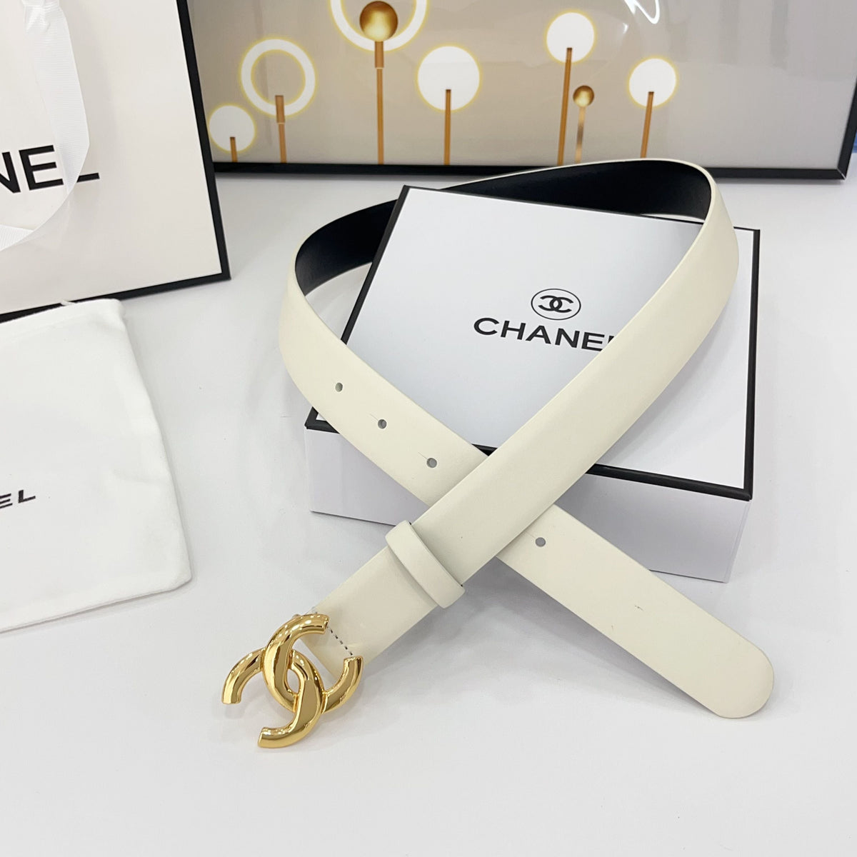 DOUBLE C BELT 30MM IN WHITE CALFSKIN WITH SHINY GOLD BUCKLE
