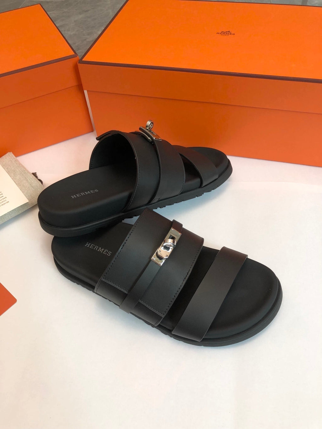 GABRIEL SANDAL MULE IN BLACK CALFSKIN