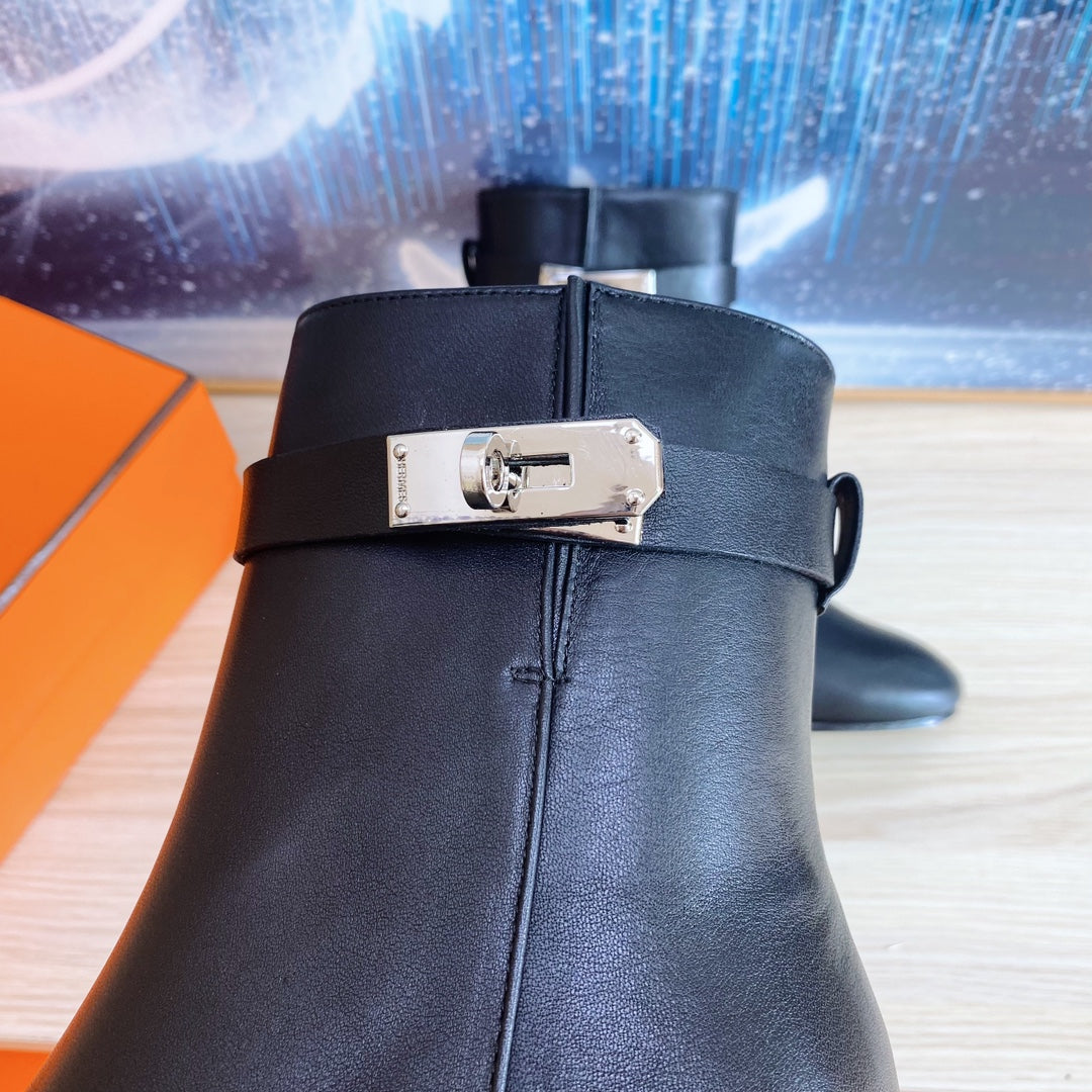STORY ANKLE BOOT 7 CM IN BLACK LAMBSKIN