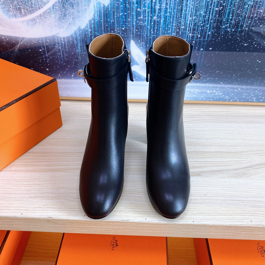 STORY ANKLE BOOT 7 CM IN BLACK LAMBSKIN