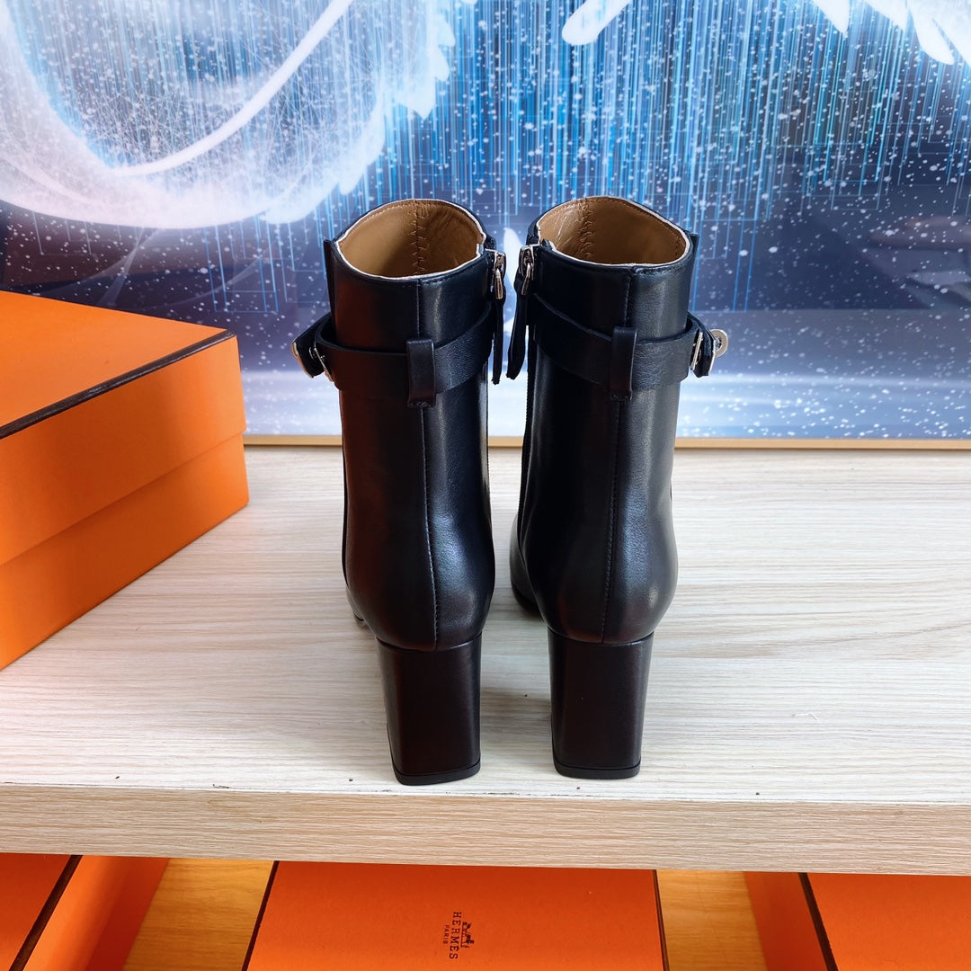 STORY ANKLE BOOT 7 CM IN BLACK LAMBSKIN