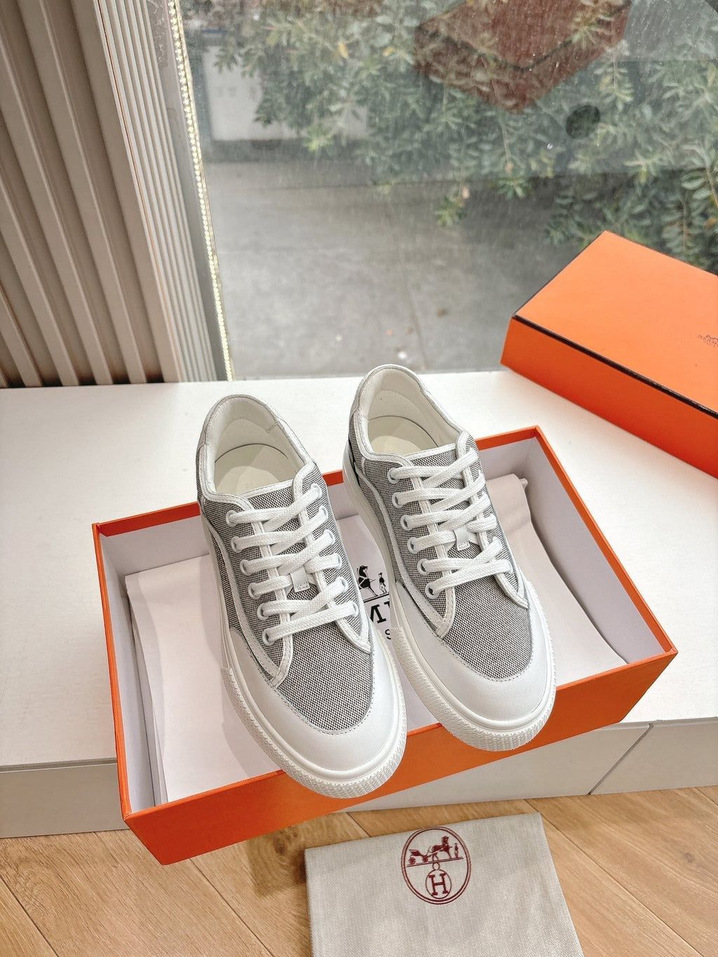 GET SNEAKER IN DOVE GRAY MAXI CANVAS AND CALFSKIN