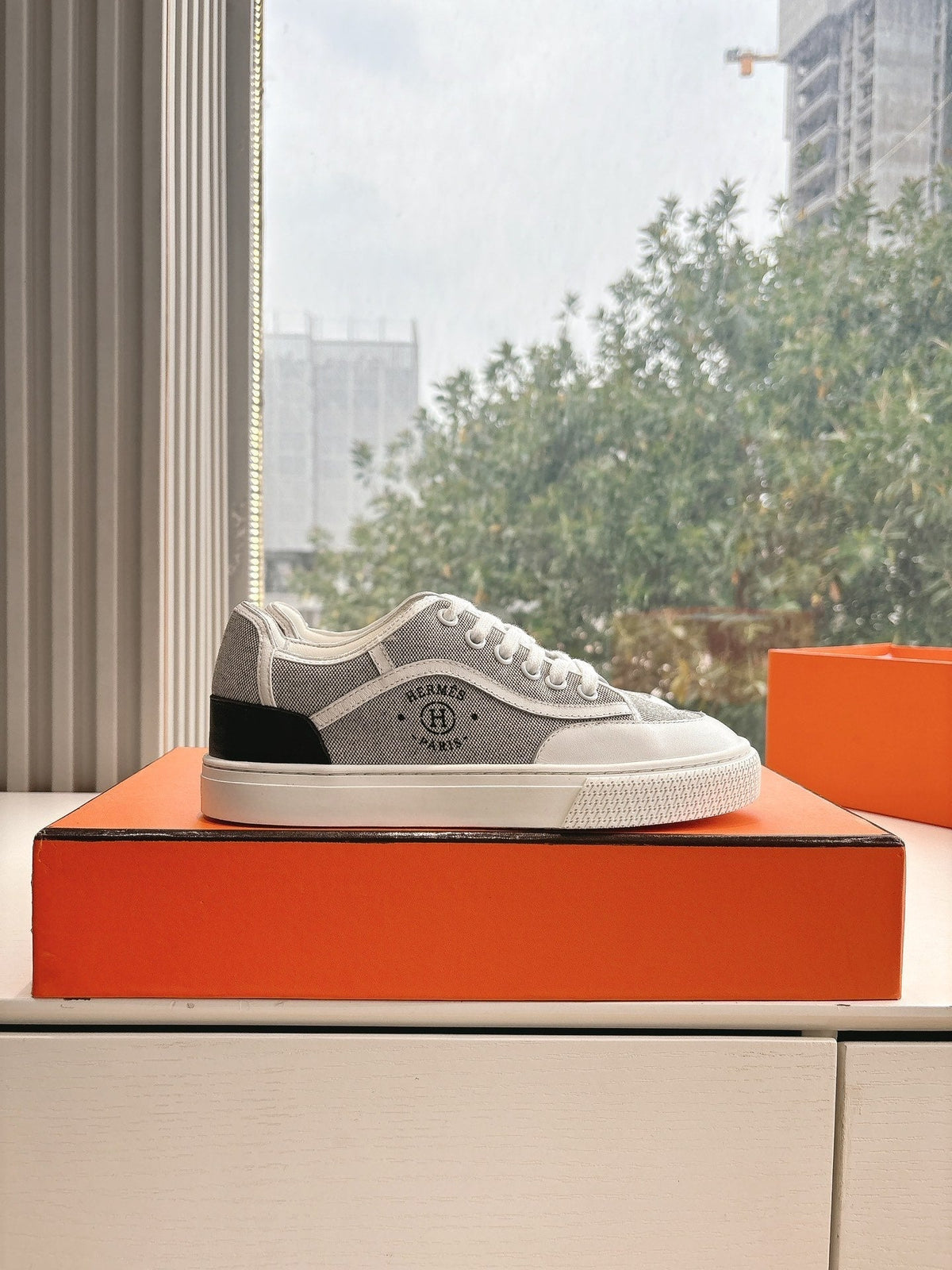 GET SNEAKER IN DOVE GRAY MAXI CANVAS AND CALFSKIN