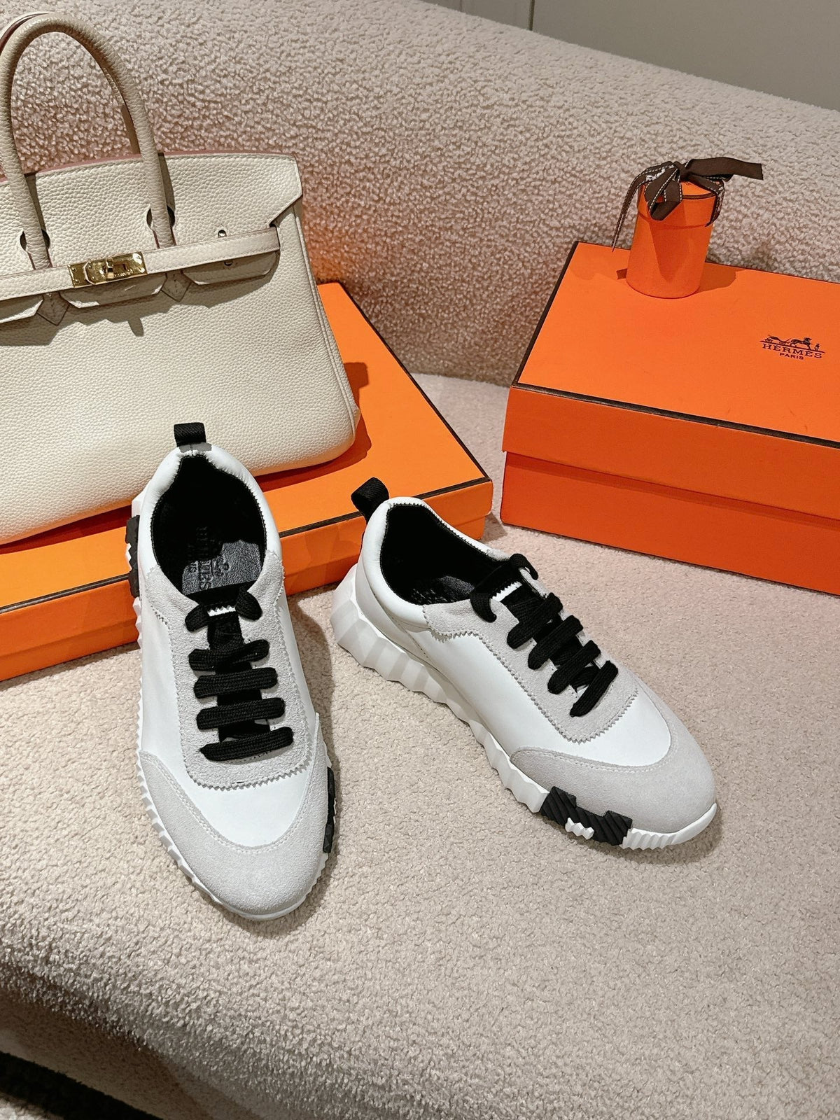 MAINLAND SNEAKER IN PALE GRAY SUEDE AND WHITE CALFSKIN