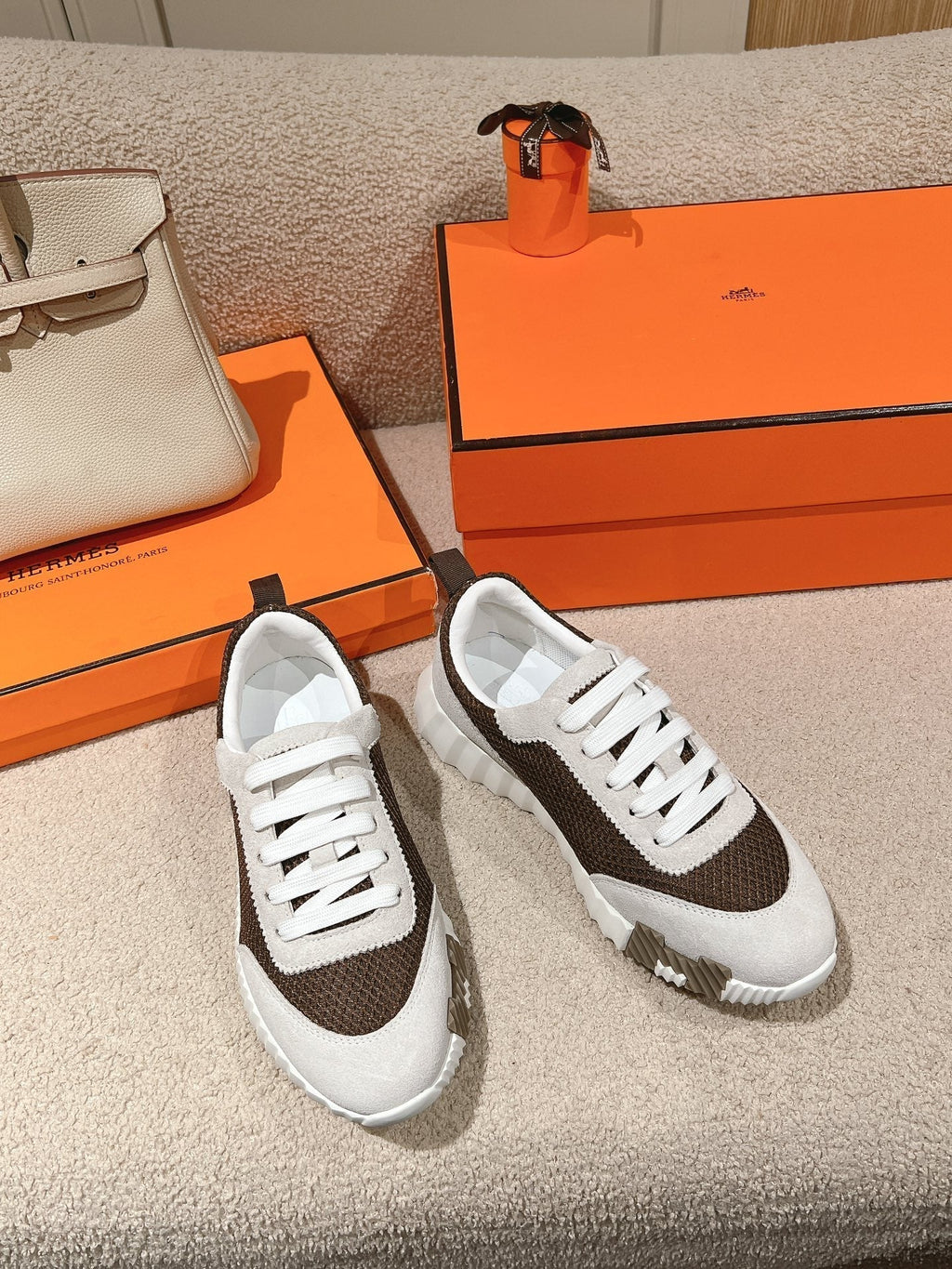 MAINLAND SNEAKER IN PALE GRAY SUEDE AND MOCHA BROWN BREATHABLE MESH FABRIC