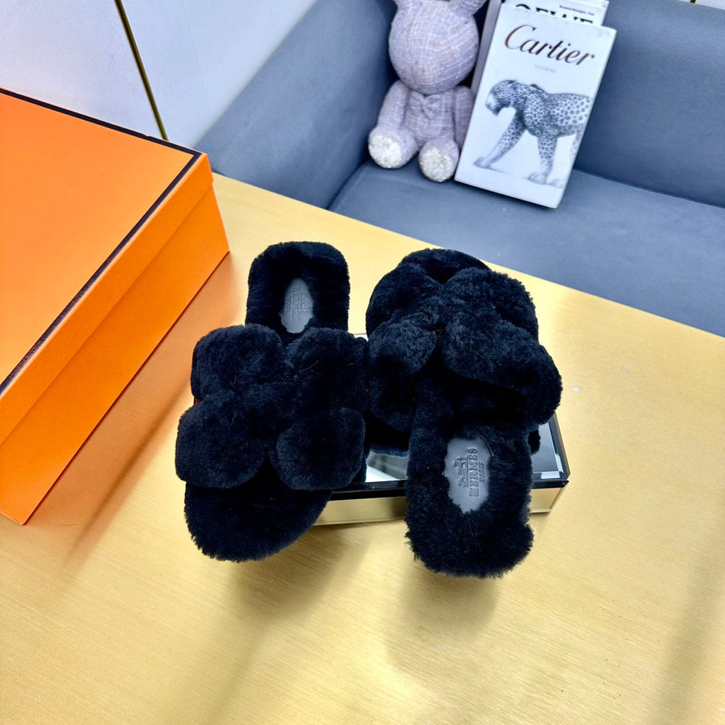 0RAN SHEARLING SANDALS BLACK