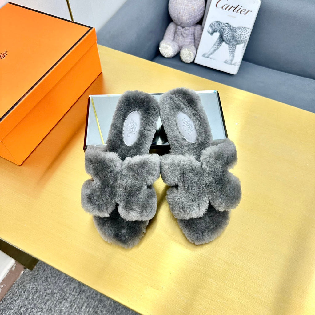ORAN SHEARLING SANDALS SMOKE GRAY