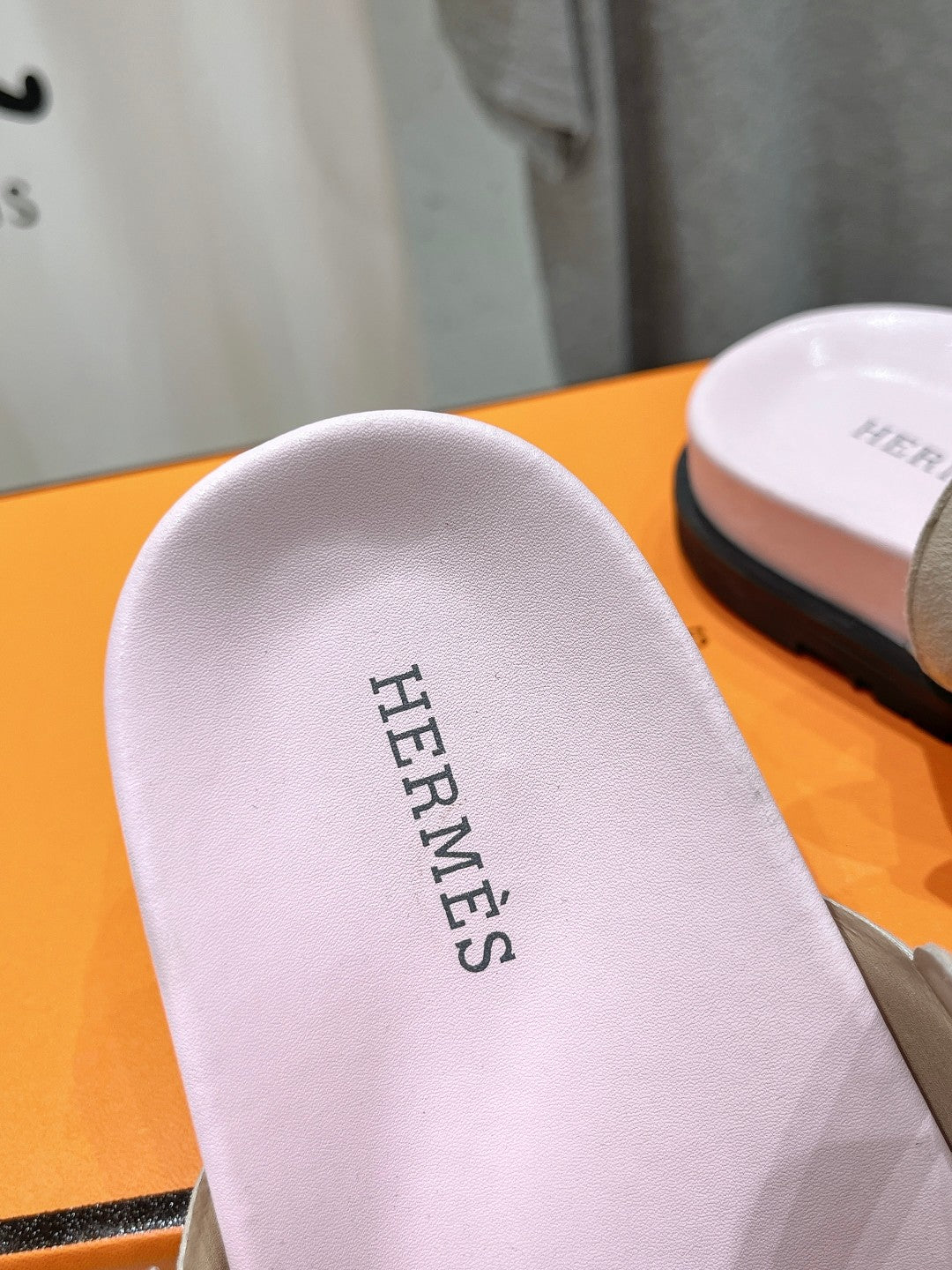 EXTRA SANDAL PASTEL PINK CALFSKIN