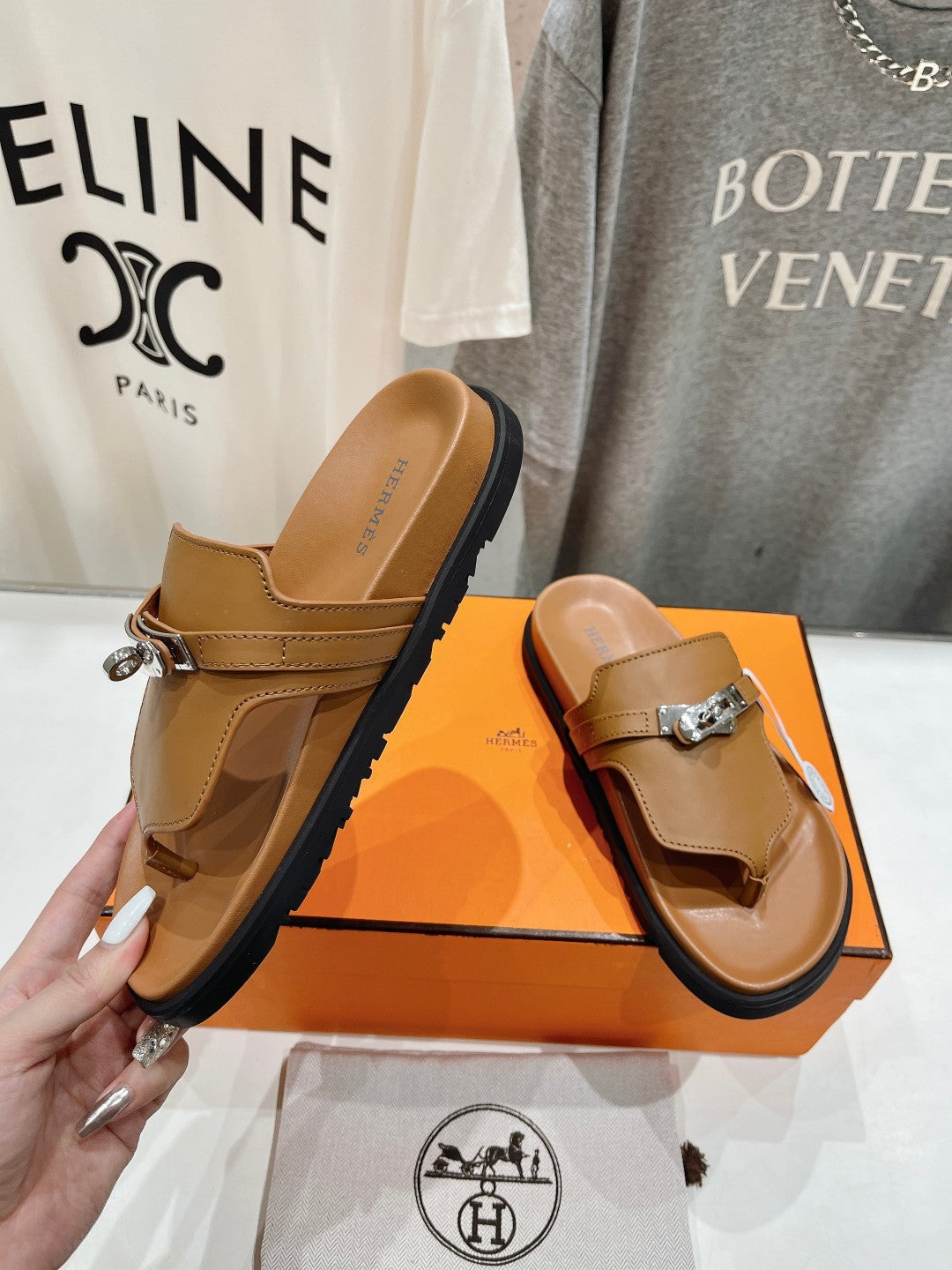 EMPIRE SANDAL CARAMEL CALFSKIN