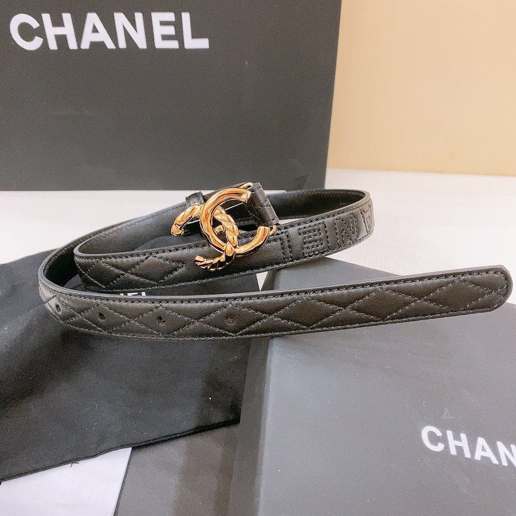 DOUBLE C BELT 20MM IN BLACK CALFSKIN WITH QUILTED STITCHING AND SPIRAL GOLD BUCKLE
