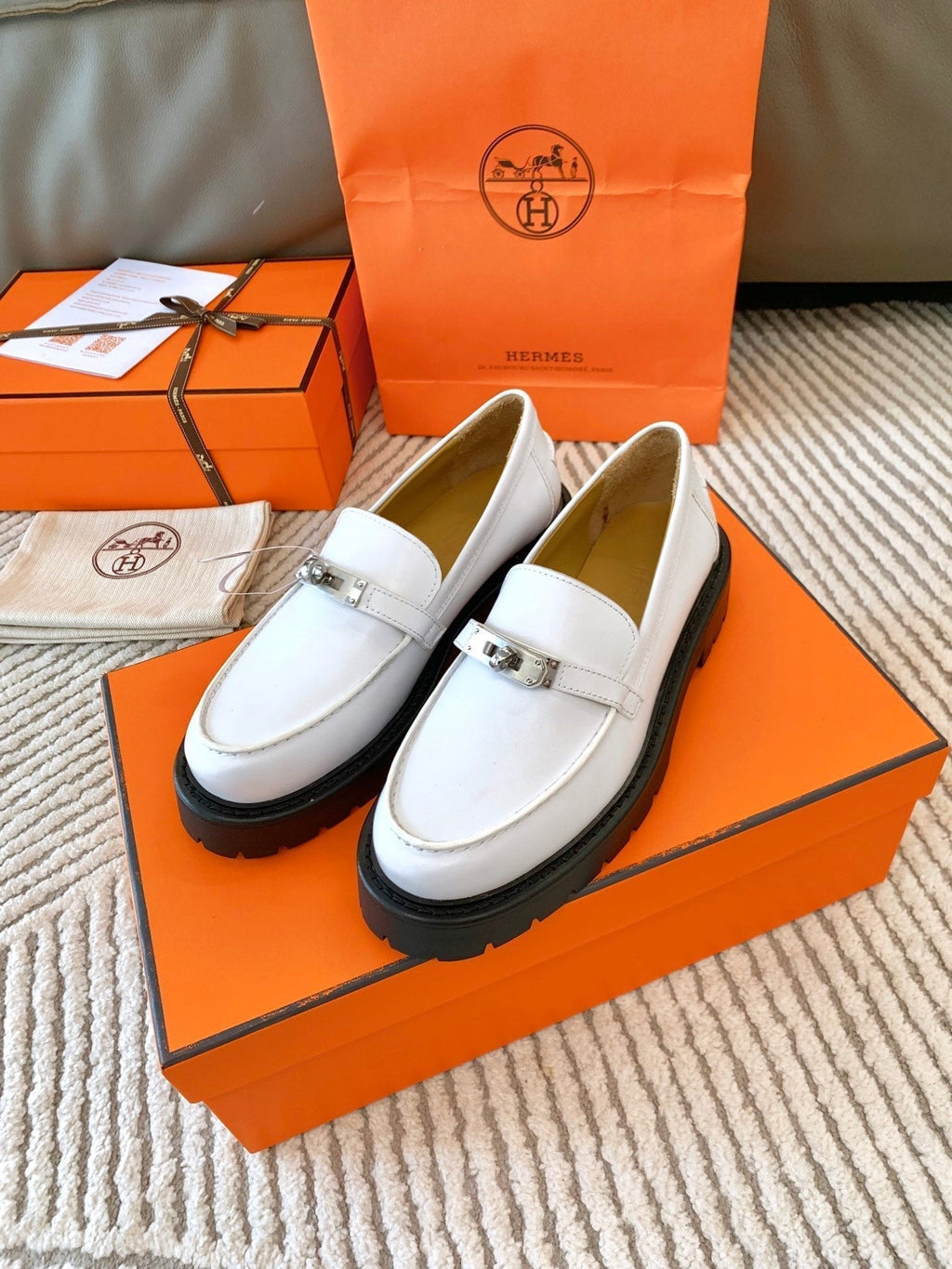 ICONE LOAFER IN WHITE CALFSKIN